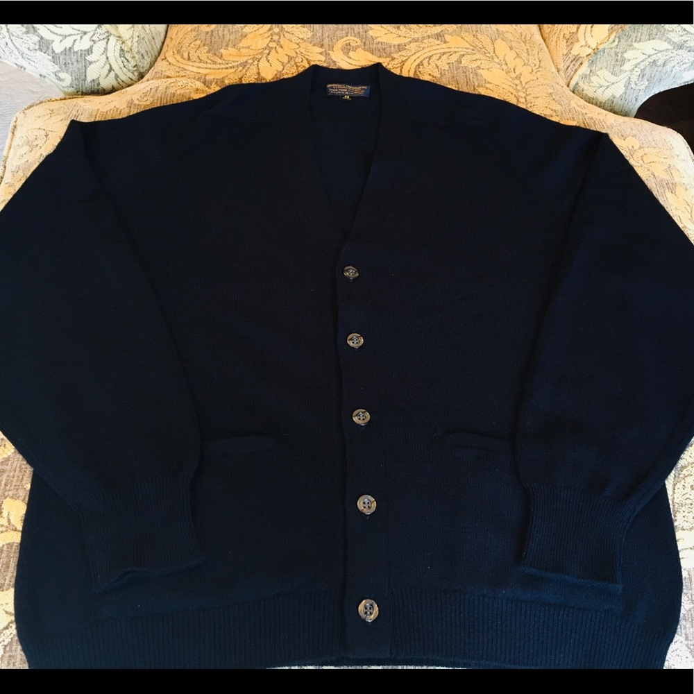 Brooks Brothers 100% Cashmere Cardigan Navy Sz 42